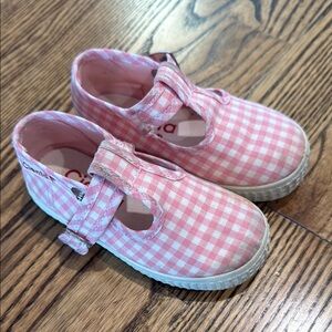 chic Pink Checkered Kids Shoes